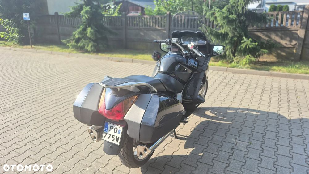 Honda ST - 13