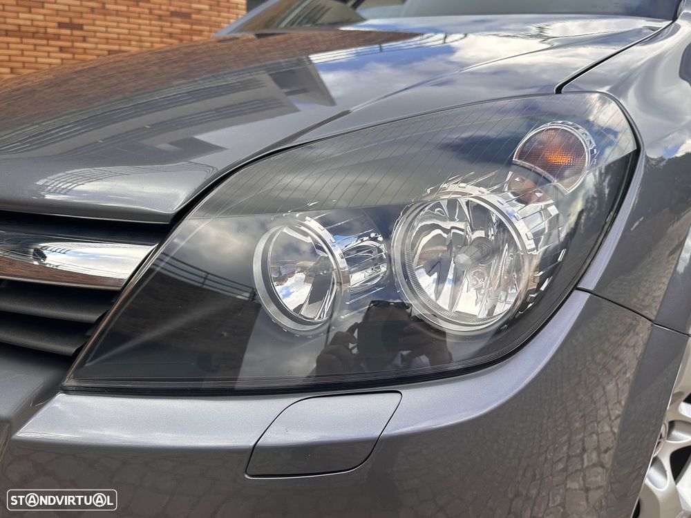 Opel Astra 1.7 CDTI Elegance - 27
