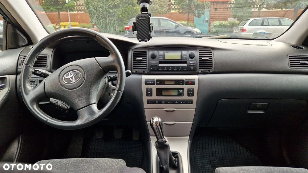 Toyota Corolla 1.6 VVT-i Sol - 11