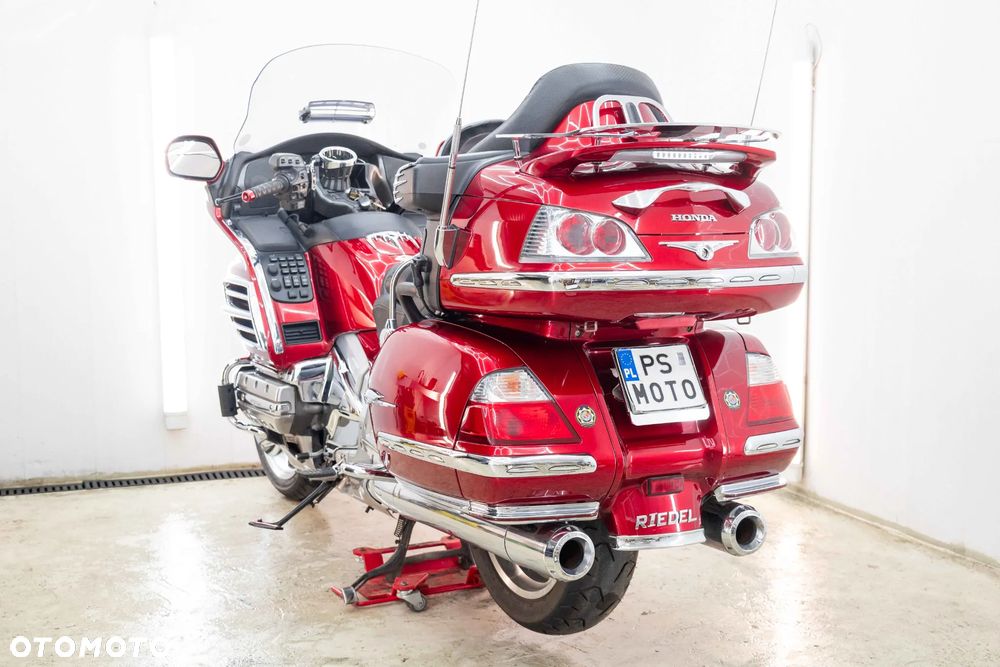 Honda GL - 8