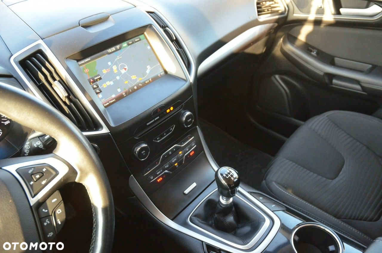 Ford S-Max 2.0 TDCi Titanium - 24