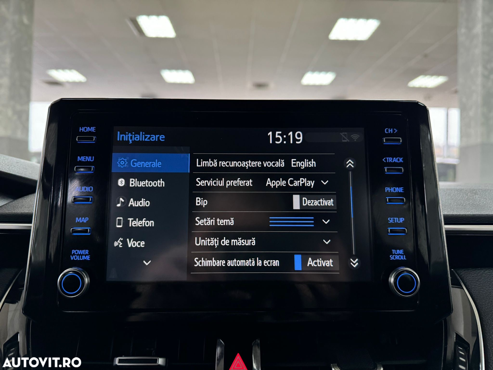 Toyota Corolla 1.8 HSD Business - 24
