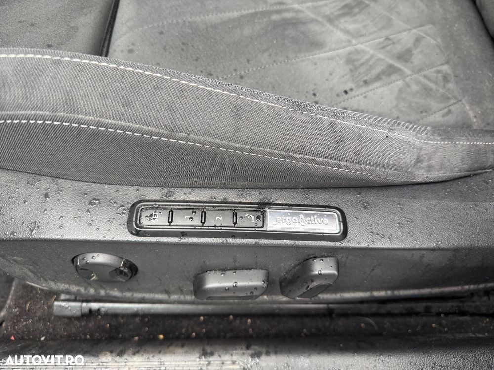 Volkswagen Golf 1.5 TSI ACT Style - 7