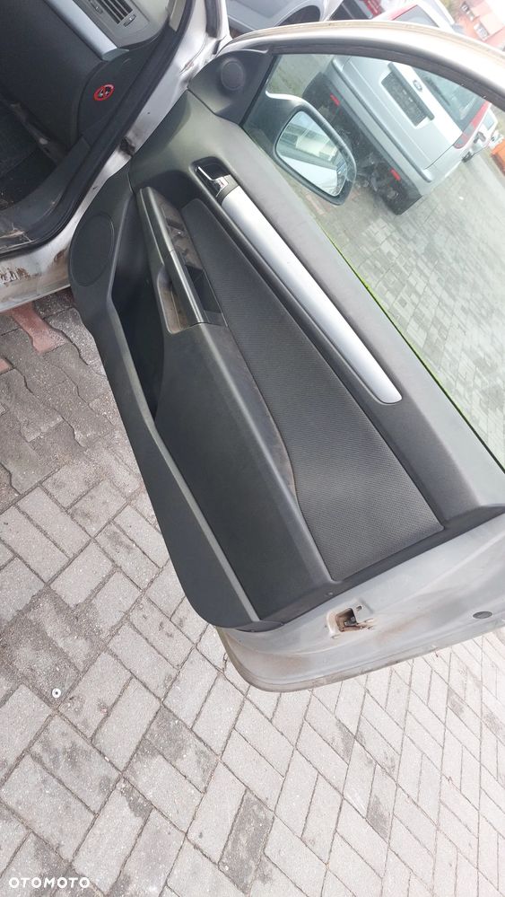 opel astra H 2005  3d 1,8 b lpg na części automat drzwi szyba maska klapa błotnik silnik rozrusznik itp - 4