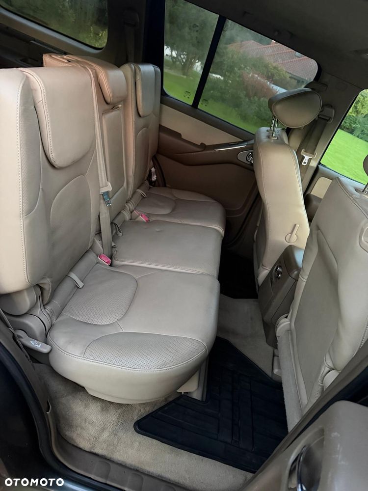 Nissan Pathfinder 2.5 D Platinum - 14