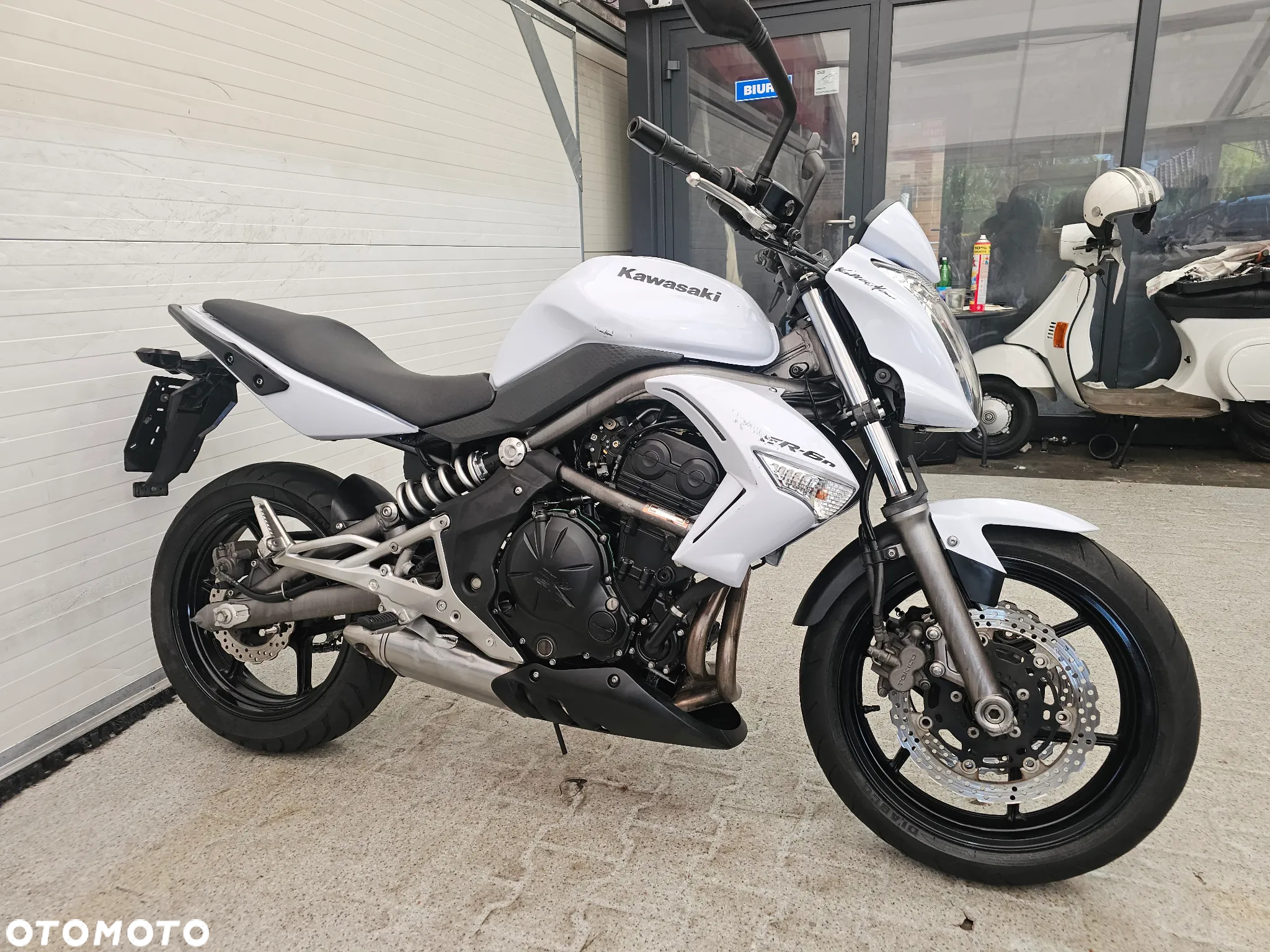 Kawasaki ER - 8