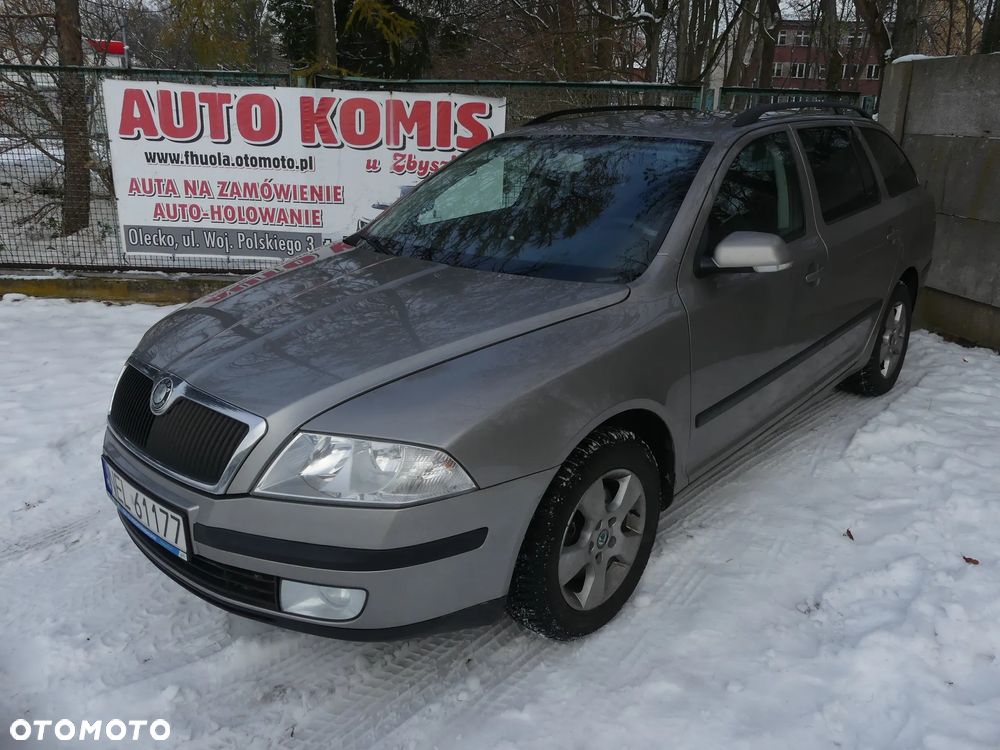 Skoda Octavia 2.0 TDI DSG Ambiente - 1