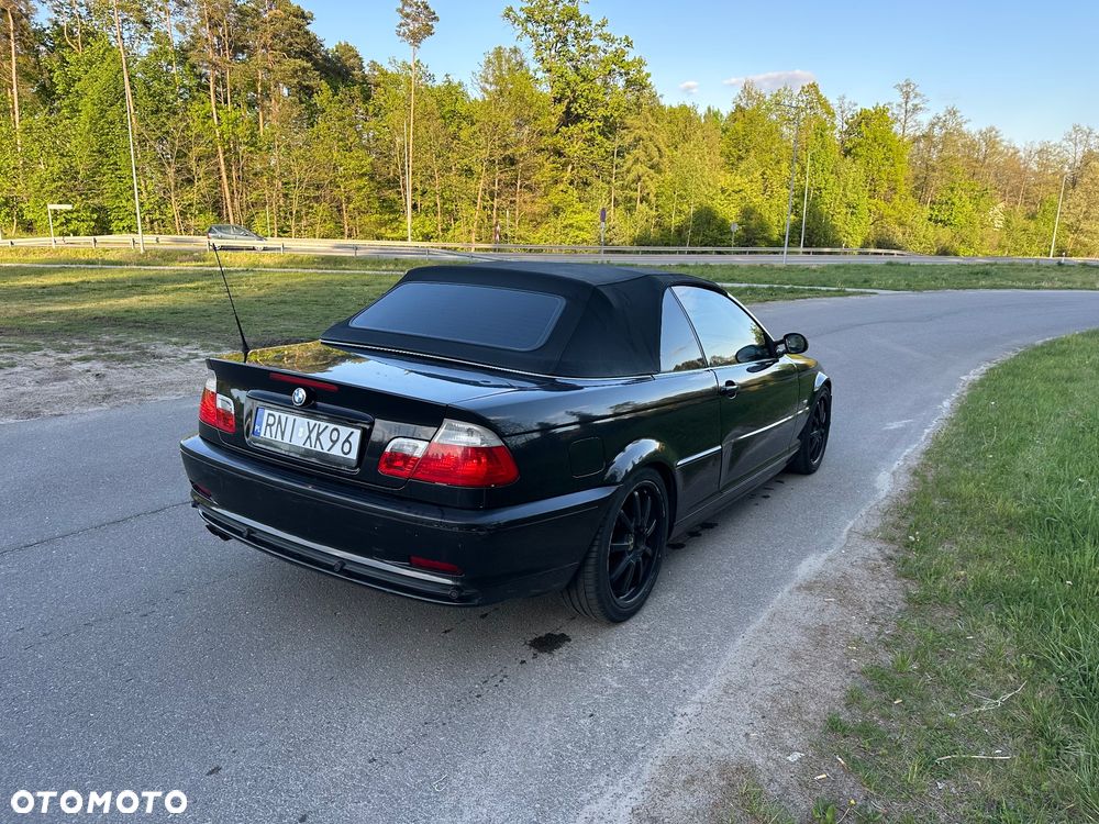 BMW Seria 3 323i - 6