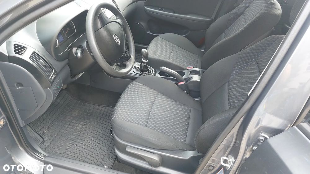 Hyundai i30 1.4 Blue Classic - 11