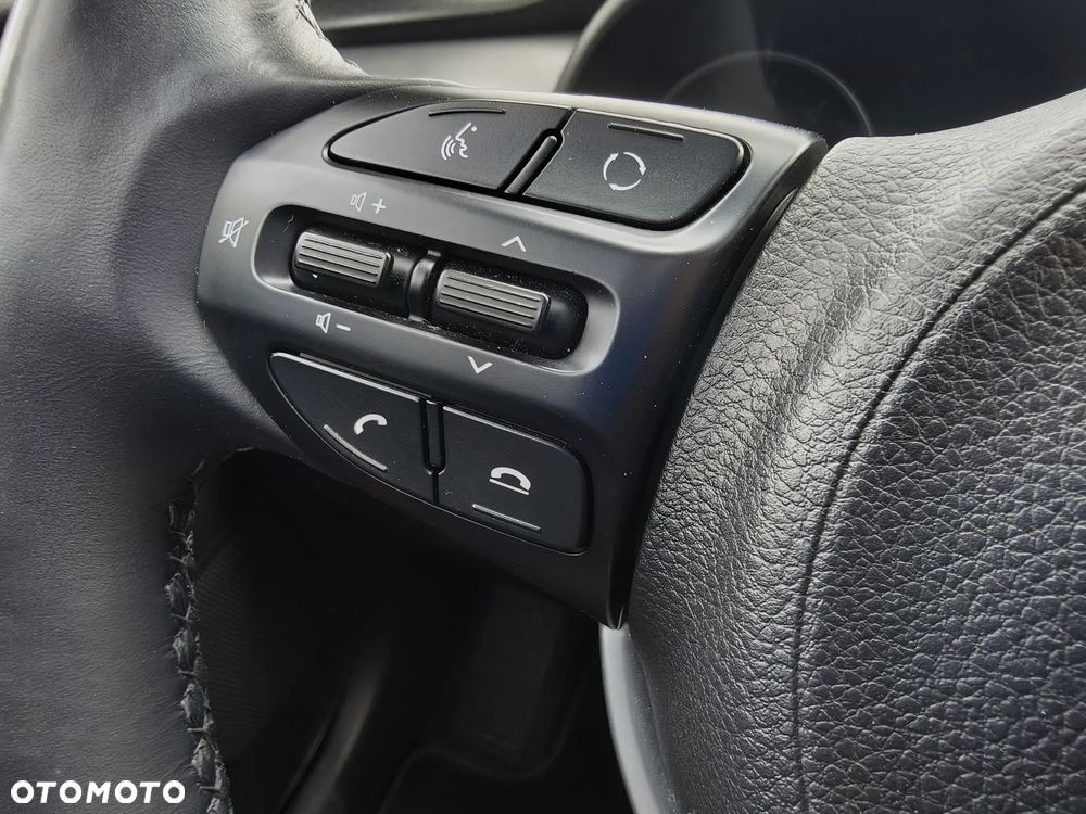Kia Stonic 1.0 T-GDI 120 Platinum Edition - 37