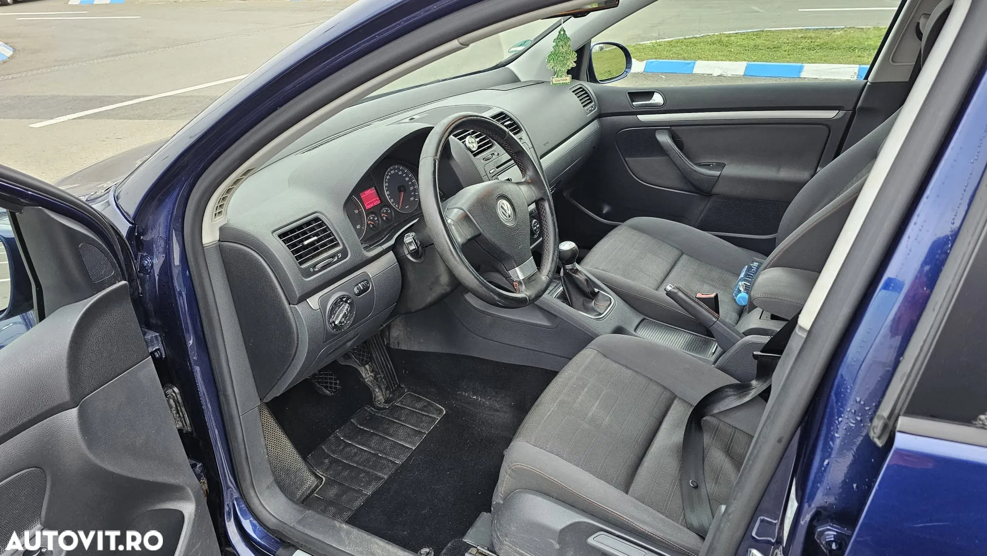 Volkswagen Golf 1.9 TDI BlueMotion Comfortline - 21