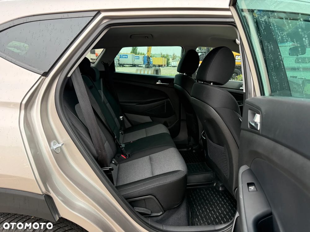 Hyundai Tucson blue 1.6 GDi 2WD Navi - 28