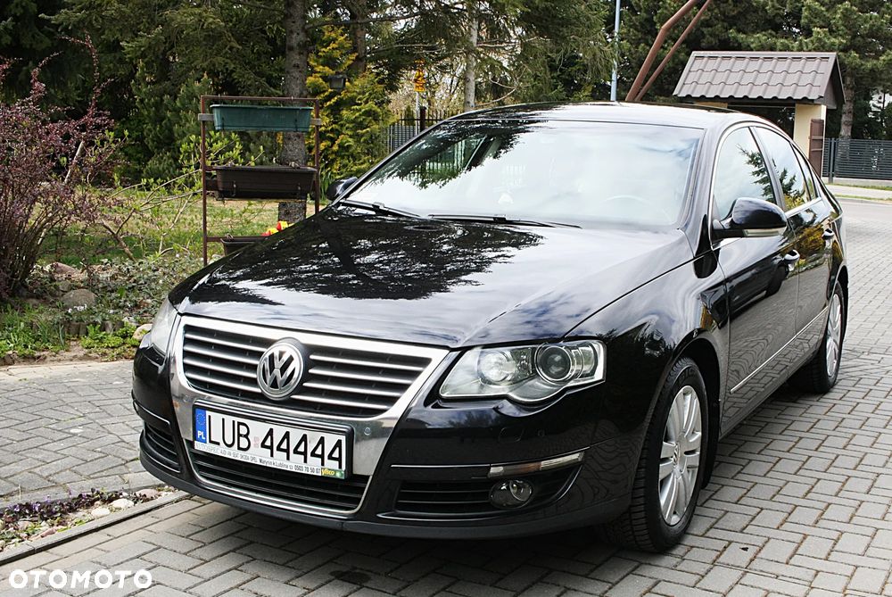 Volkswagen Passat 2.0 TDI DPF Highline DSG - 1