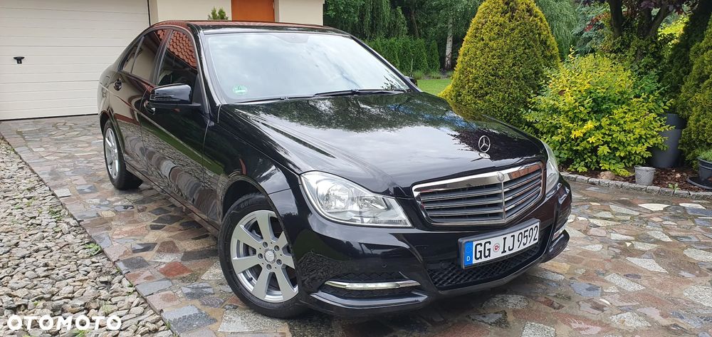 Mercedes-Benz Klasa C 180 BlueEFFICIENCY Elegance - 7