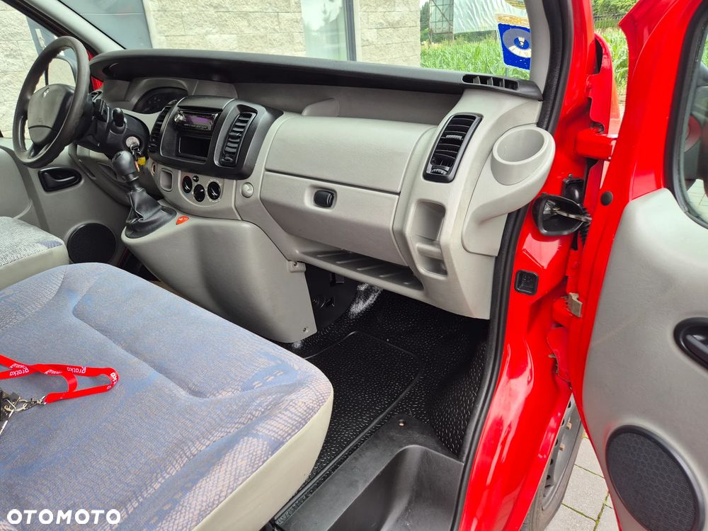 Renault Trafic - 10