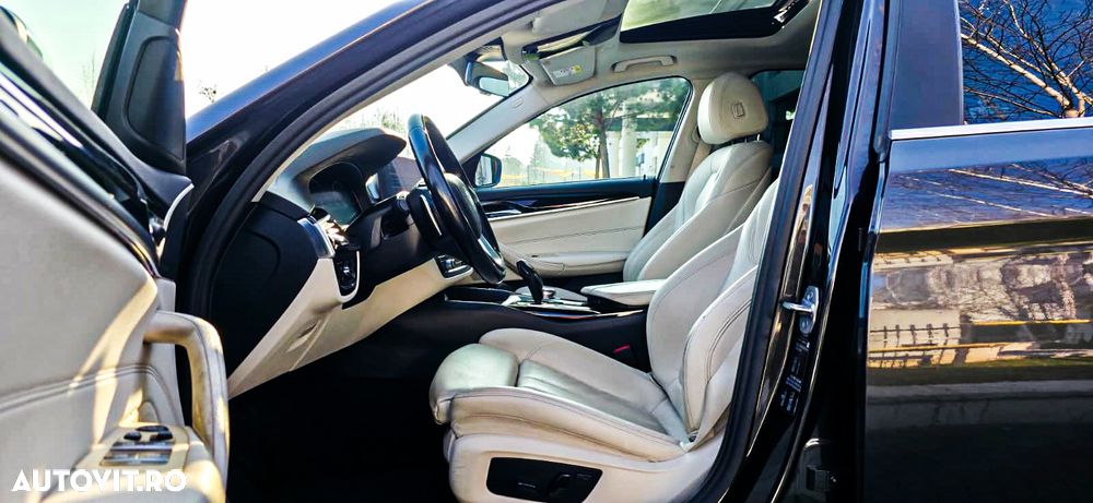 BMW Seria 5 520d xDrive AT - 11