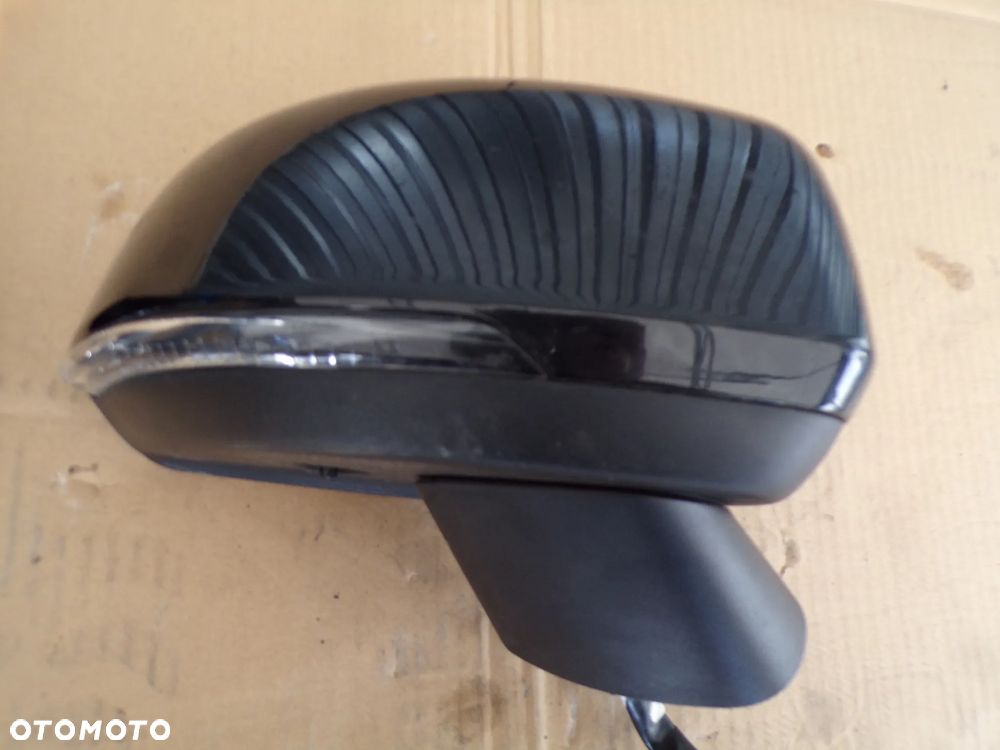 LUSTERKO LEWE 13 PIN PRAWE 14 PIN VOLVO XC40 II - 3