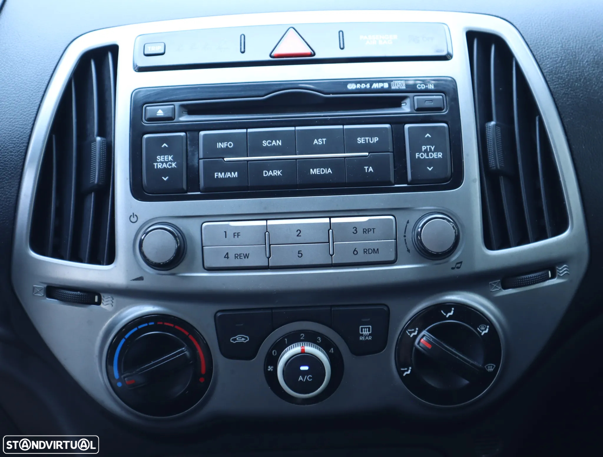 Hyundai i20 1.2 One - 38
