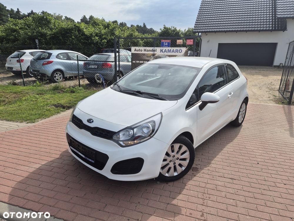 Kia Rio - 1