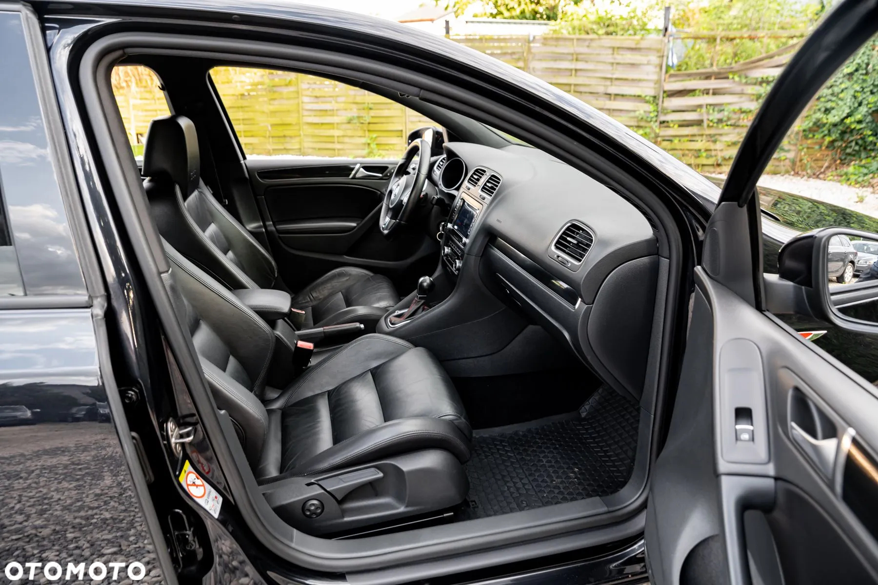 Volkswagen Golf 2.0 GTI DSG - 23