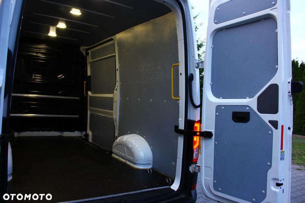 MAN TGE 3.140 2.0 TDI 140KM L3H2 BLASZAK 3 OSOBOWY PERFEKT AUTO VF23% - 39