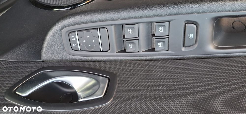 Renault Clio 1.2 Energy TCe Limited 2018 - 18