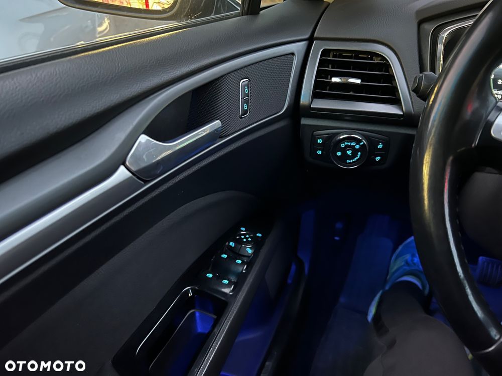 Ford Mondeo 2.0 TDCi Titanium - 8