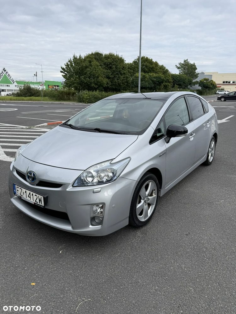 Toyota Prius - 3