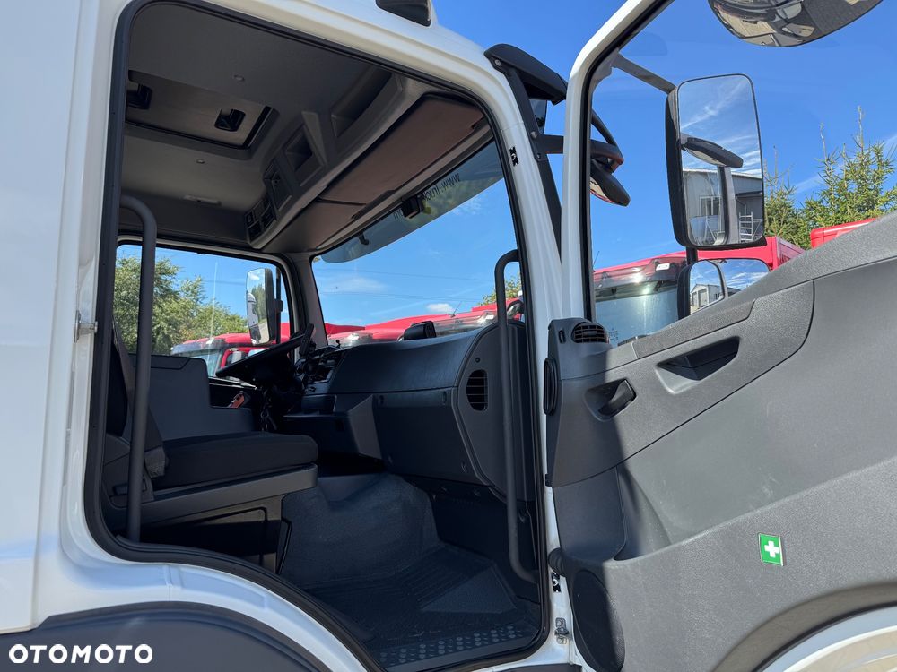 Mercedes-Benz ATEGO - 30