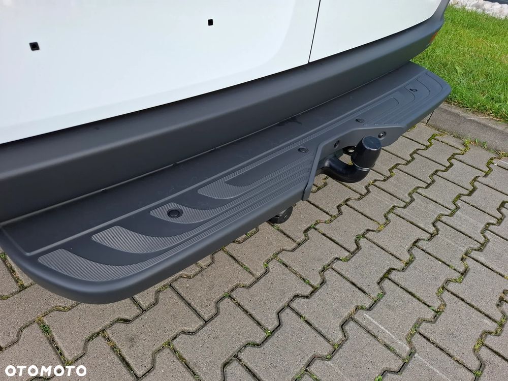 Mercedes-Benz Sprinter 315 CDI Furgon 3665 mm L2H1 - 12