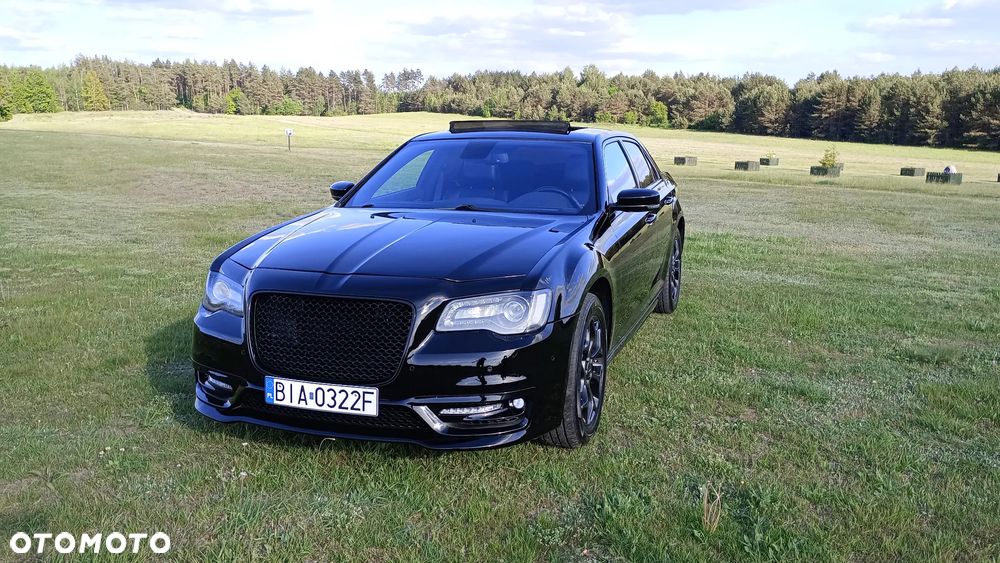 Chrysler 300s - 12