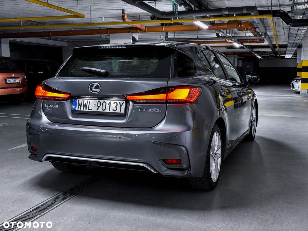 Lexus CT 200h Prestige - 2