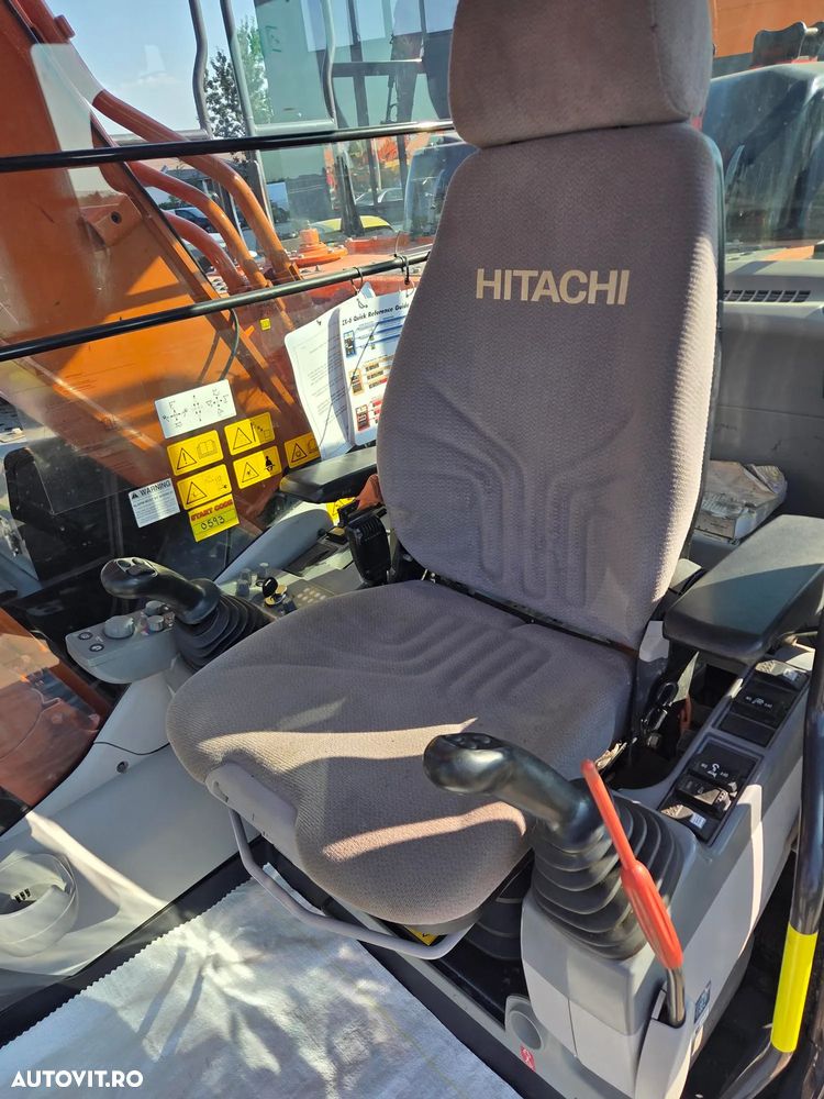 Hitachi ZX210LC-6, 2021, 2.676h, 23,1 tone, CUPLA RAPIDA HIDRAULICA, cupa 1,3mc, 3 pompe hidr, inst picon, camera spate si laterale, antifurt, latime 2,99m, ad sapare 7m, cons mediu 12l/h, lant 90% ok, posibil leasing-STARE CA NOU-PROMOTIE 99.750 Eur+Tva - 25