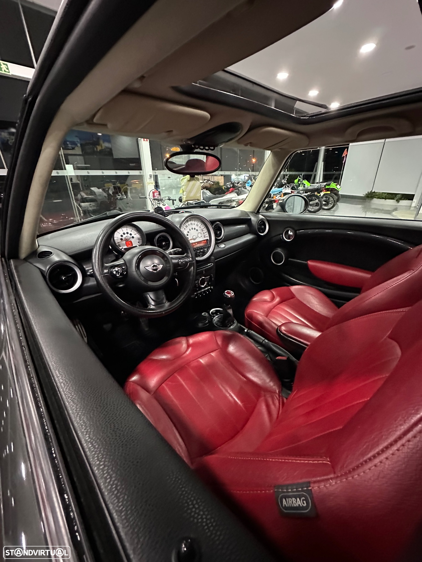 MINI 3 Portas Cooper SD - 14