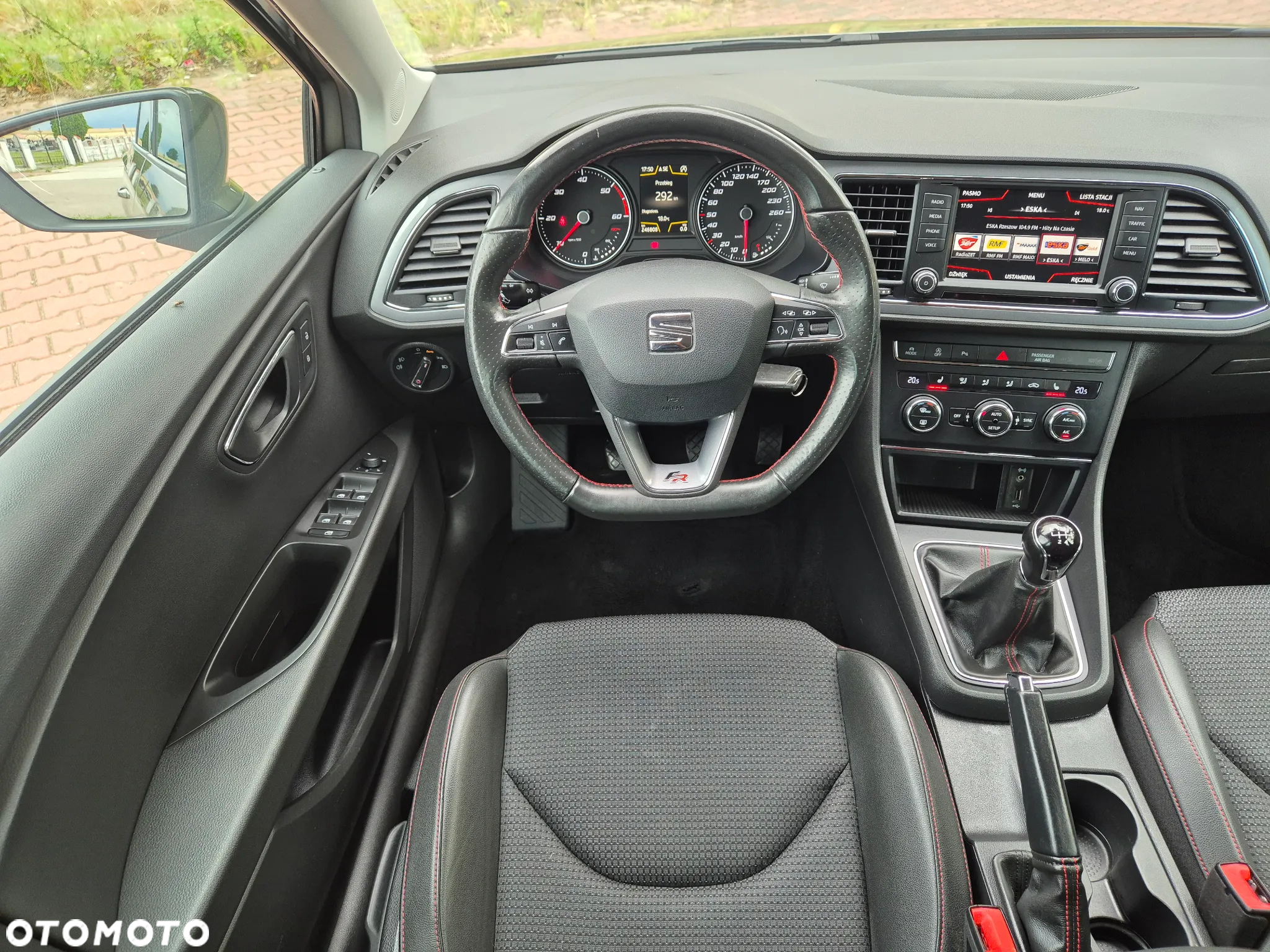 Seat Leon Sportstourer 2.0 TDI FR Plus - 18