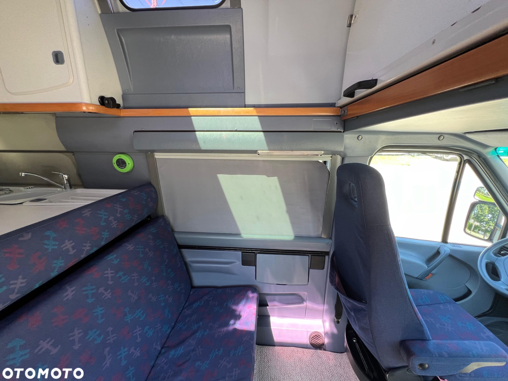 Mercedes-Benz sprinter 4x4 James Cook - 17