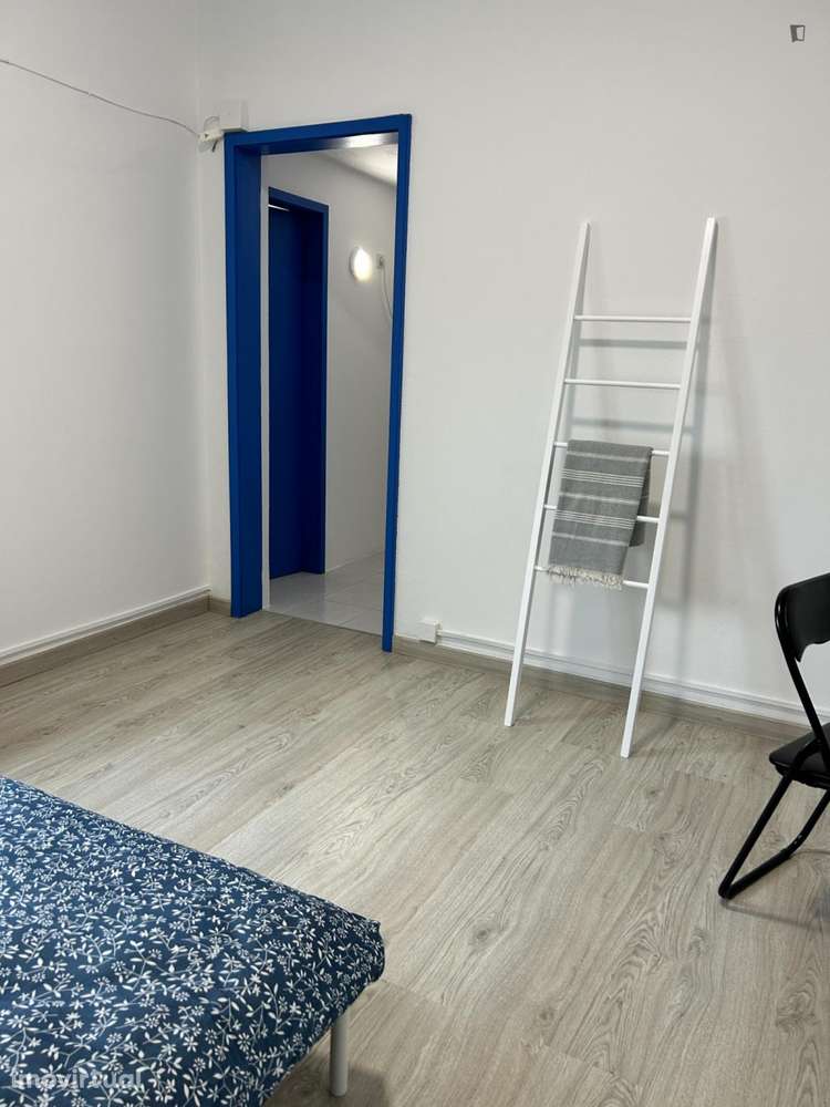 Quarto - localizado em Aveiro - Grande imagem: 2/9