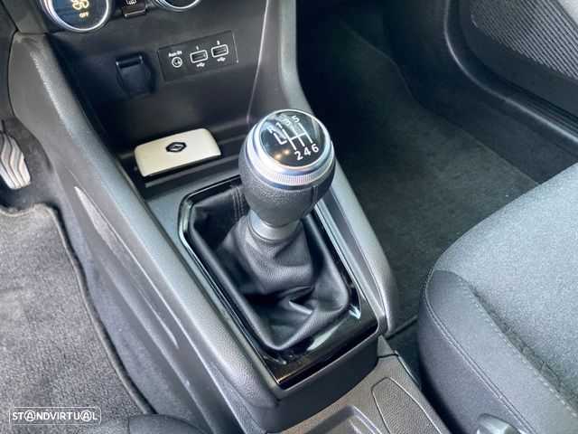 Renault Clio TCe 90 EVOLUTION - 25