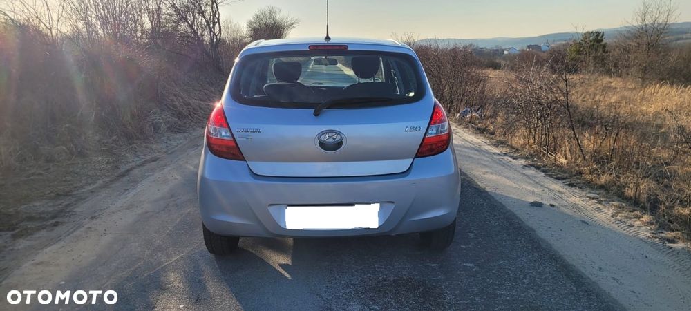 Hyundai i20 1.2 UEFA EURO 2012 Edition - 6