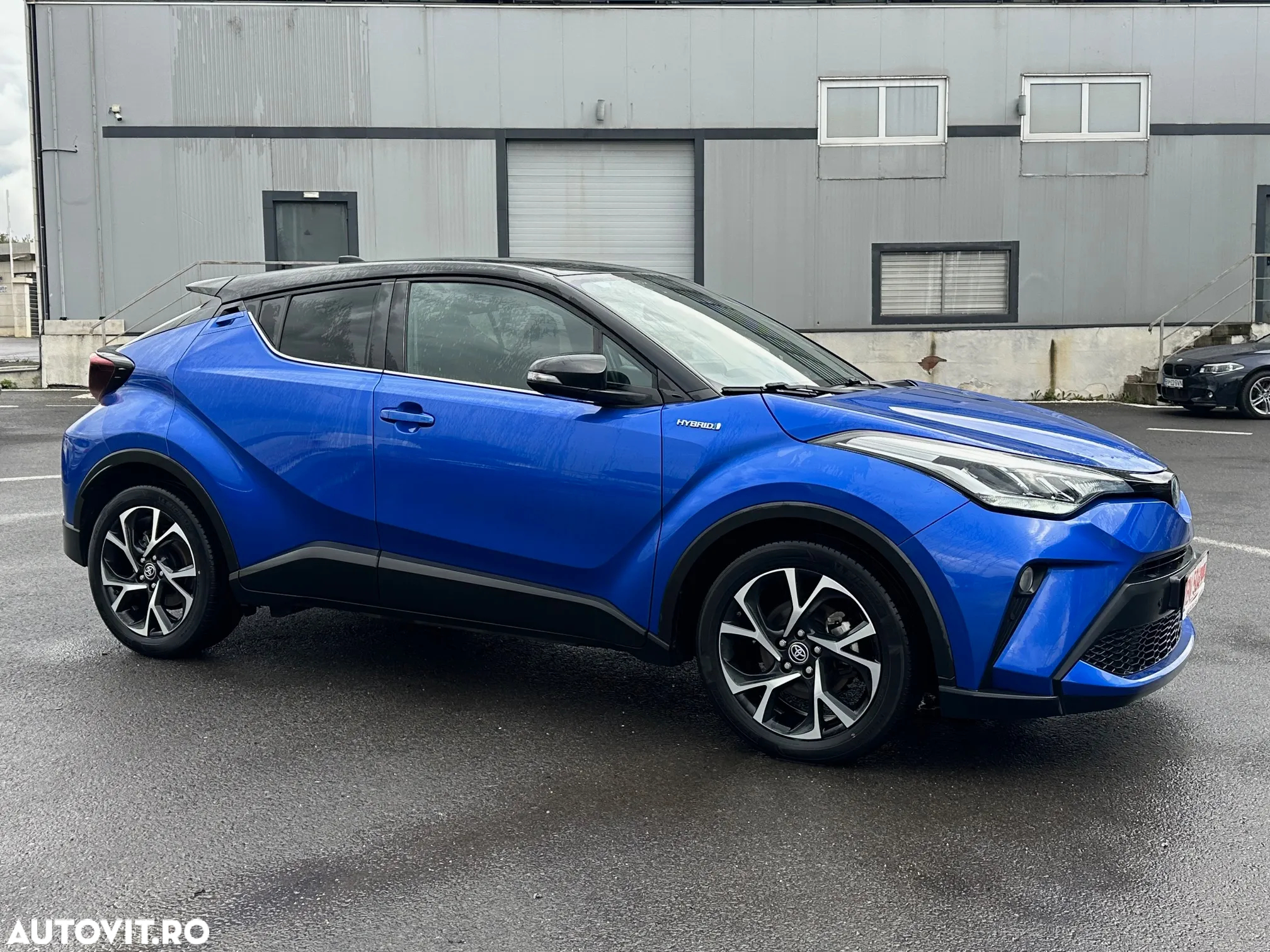 Toyota C-HR 2.0 HSD 184 CP 4x2 CVT Classy Bi-Tone - 18