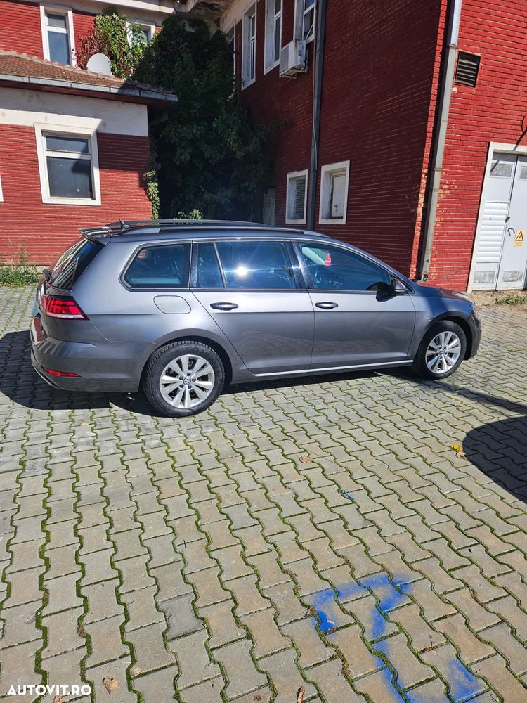 Volkswagen Golf 1.6 TDI Comfortline - 4