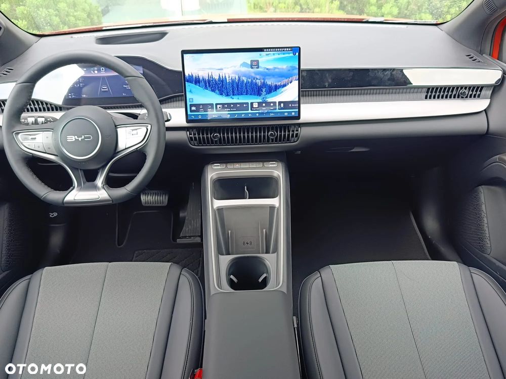 BYD Dolphin - 5