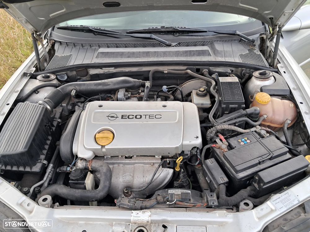 Opel Vectra 1.6 Elegance - 12