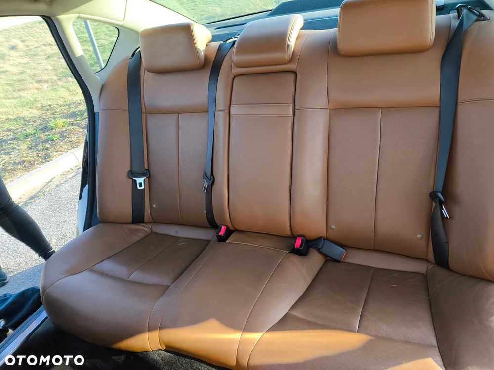 Infiniti M - 21