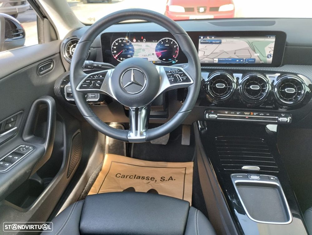 Mercedes-Benz A 200 7G-DCT - 2