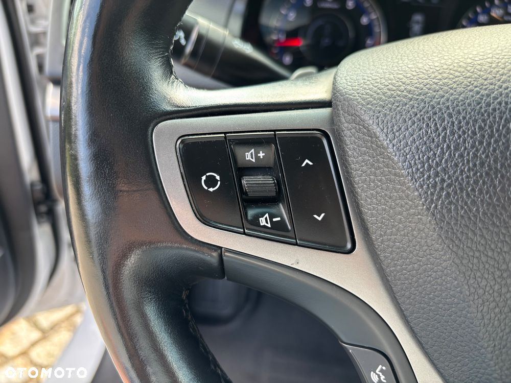 Hyundai i40 Kombi 2.0 Automatik Family+ - 35