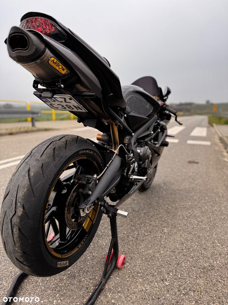 Triumph Daytona - 10