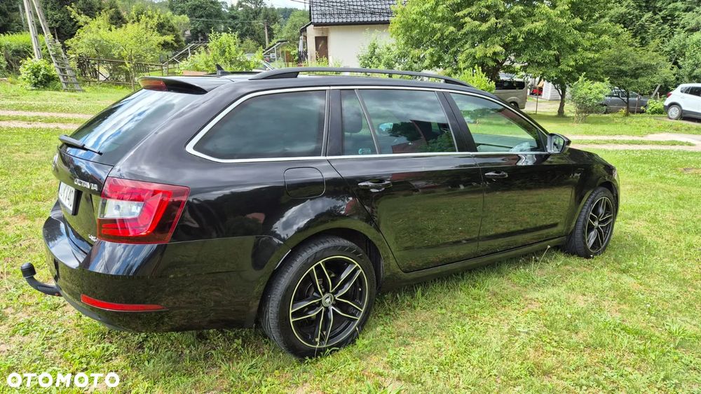 Skoda Octavia 2.0 TDI 4x4 Style DSG - 5