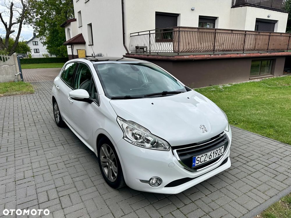 Peugeot 208 1.6 e-HDi Allure STT - 1