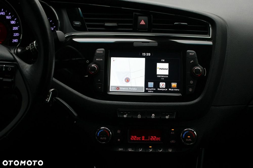 Kia Ceed 1.4 CVVT Dream-Team Edition - 10